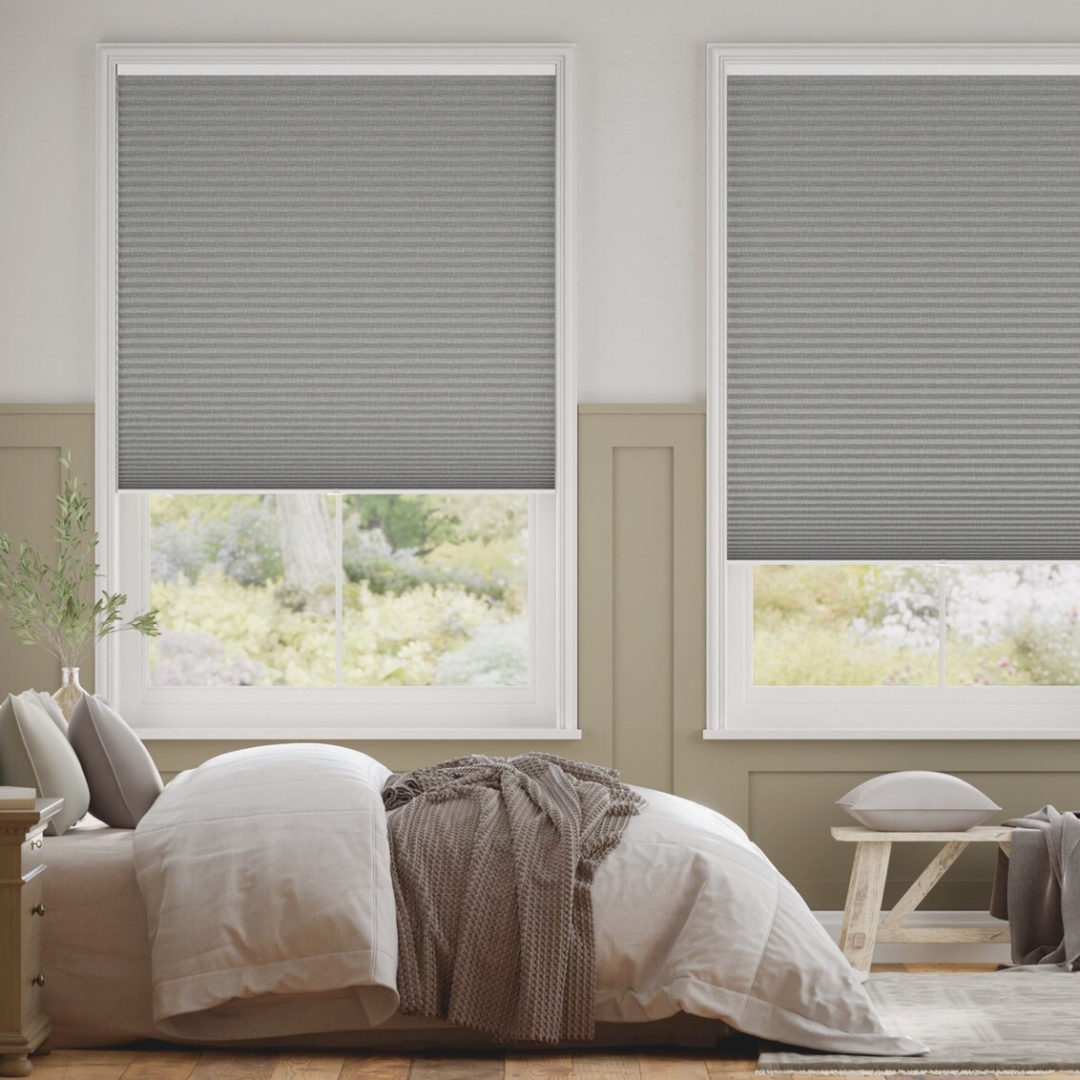 Black-out pleated curtain