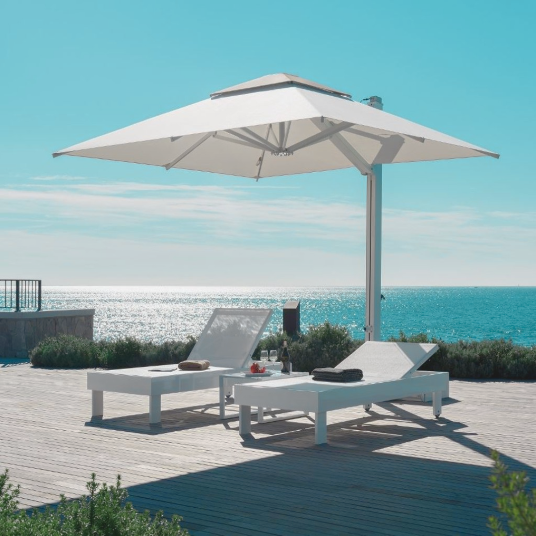 Diomede retractable arm umbrella