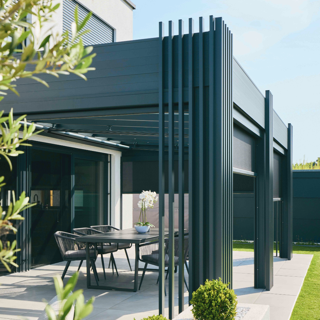 Eclissi – The bioclimatic pergola with adjustable blades to enjoy the outdoors, in every season