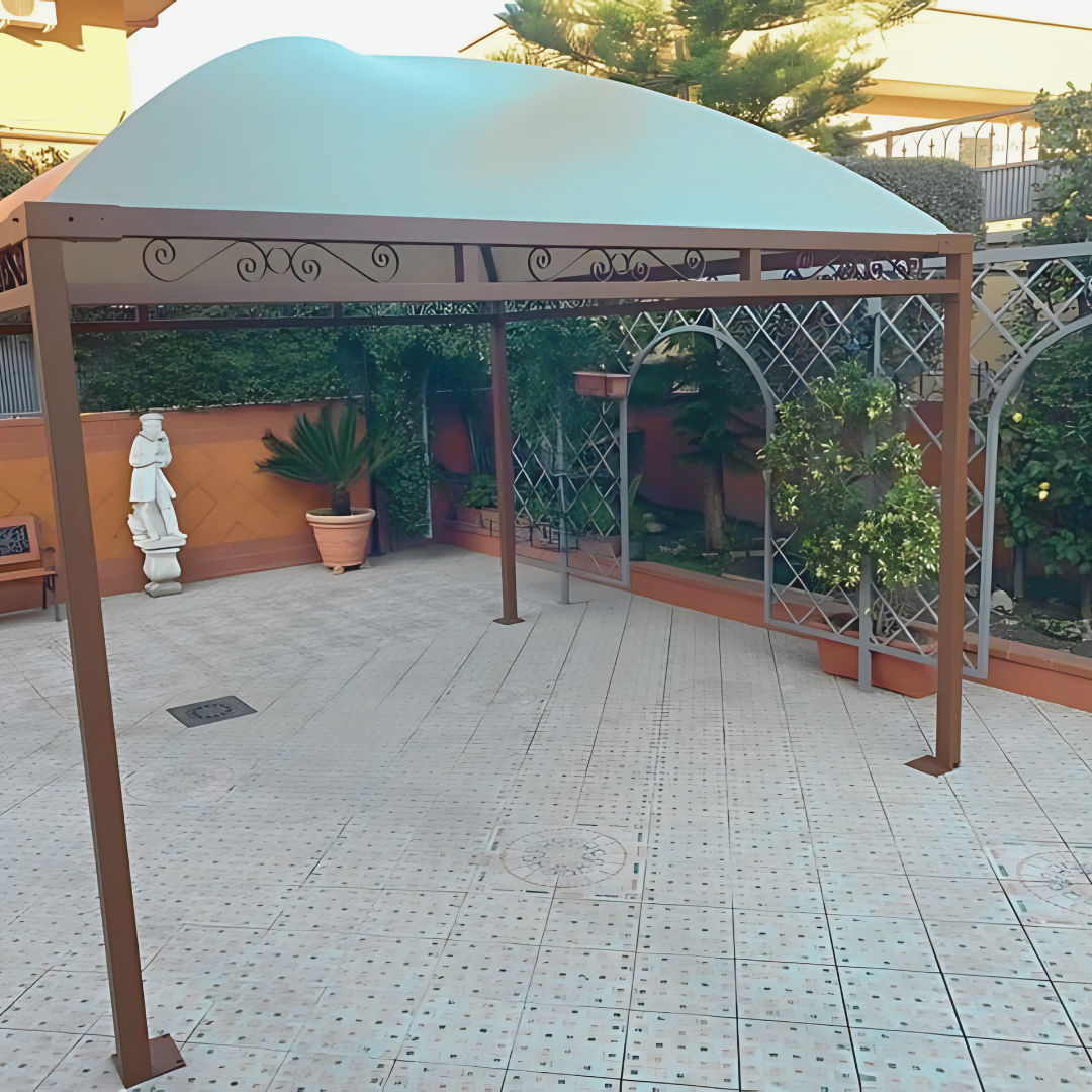 Curved rain decor