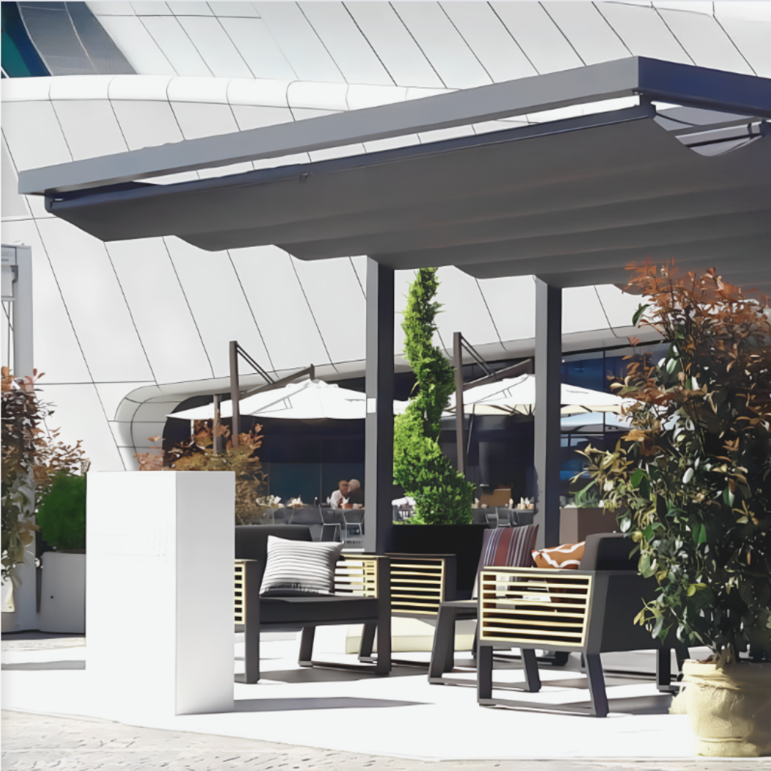 Cantilevered pergola with sliding roof Albatro
