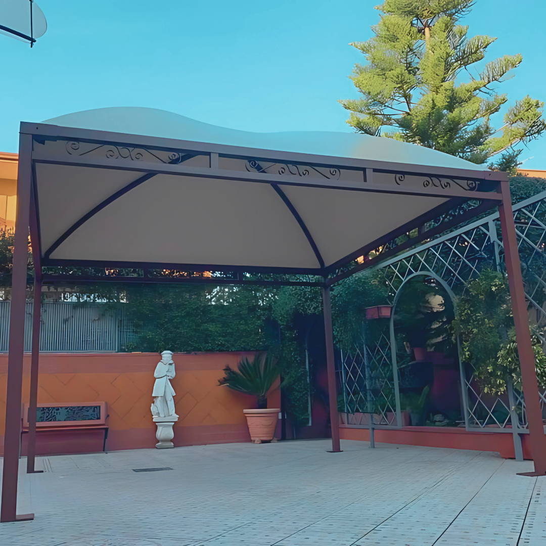 Curved rain decor