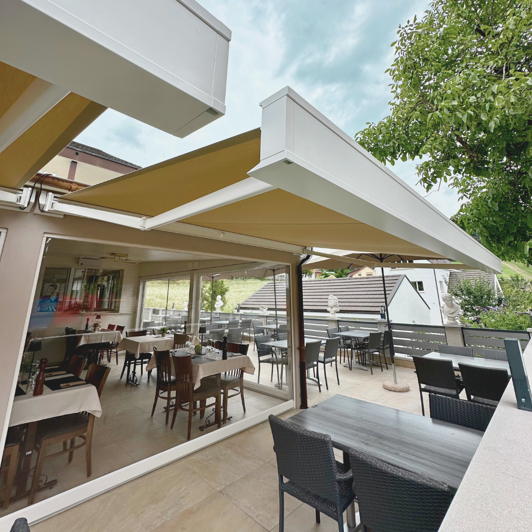 Qubica Awning