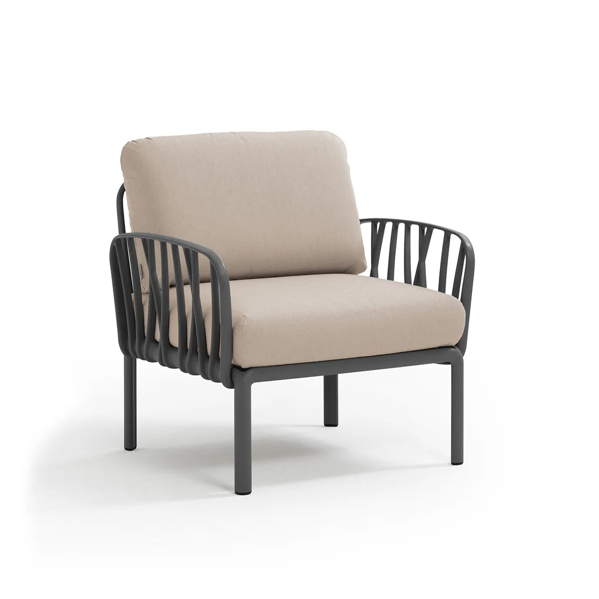 Komodo Armchair – Tailor-made for the comfort of Swiss homes