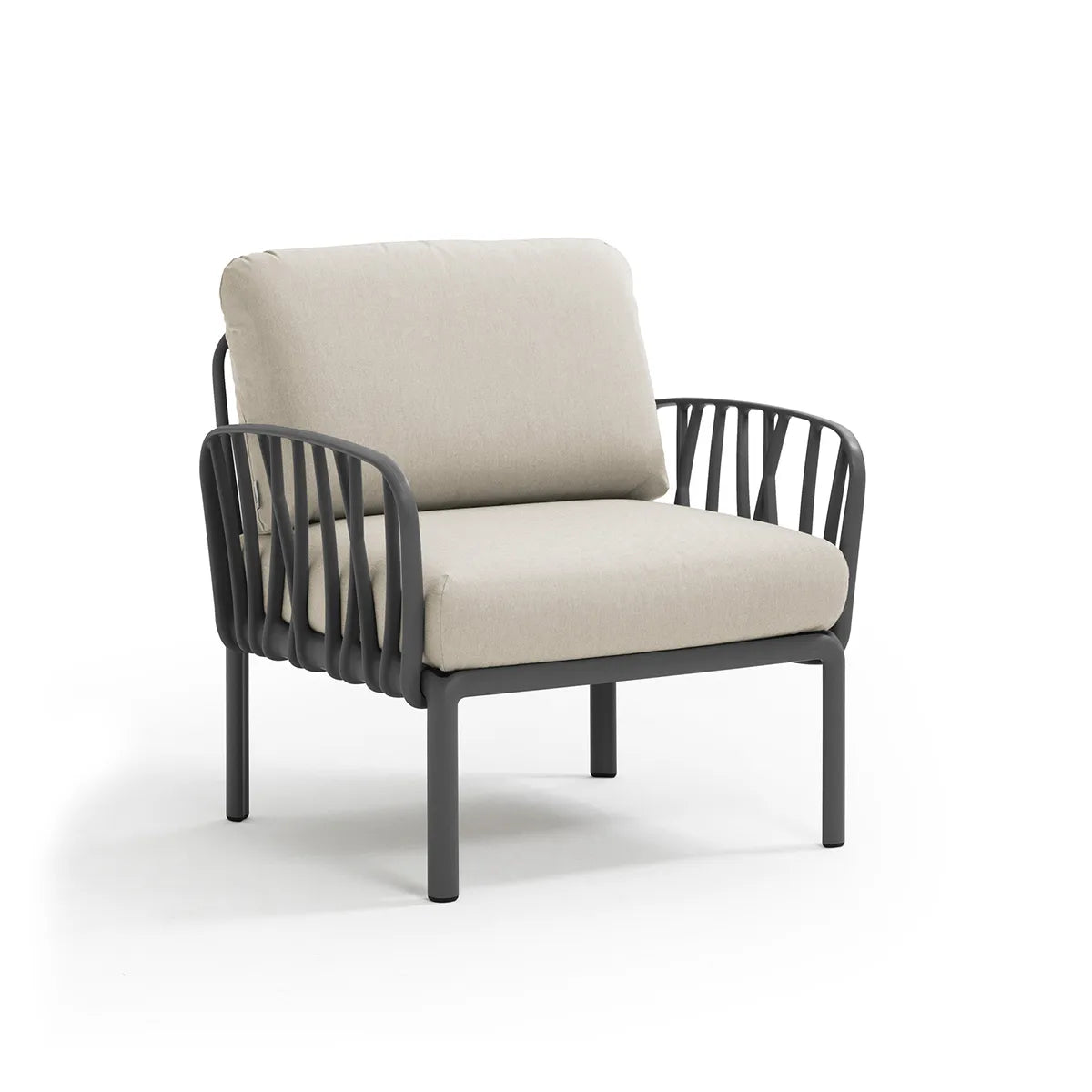 Komodo Armchair – Tailor-made for the comfort of Swiss homes