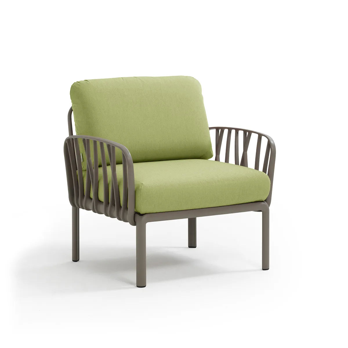 Komodo Armchair – Tailor-made for the comfort of Swiss homes
