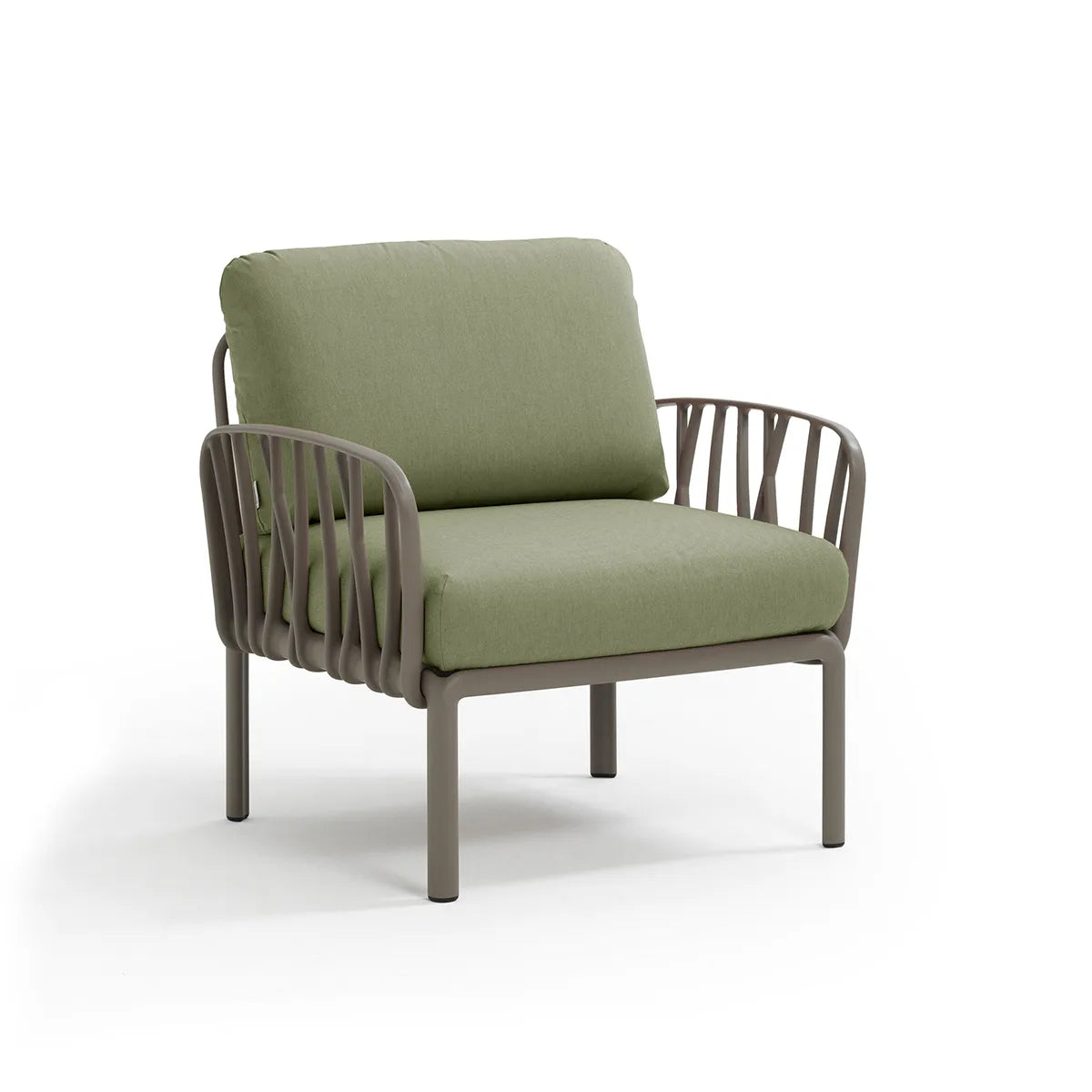Komodo Armchair – Tailor-made for the comfort of Swiss homes