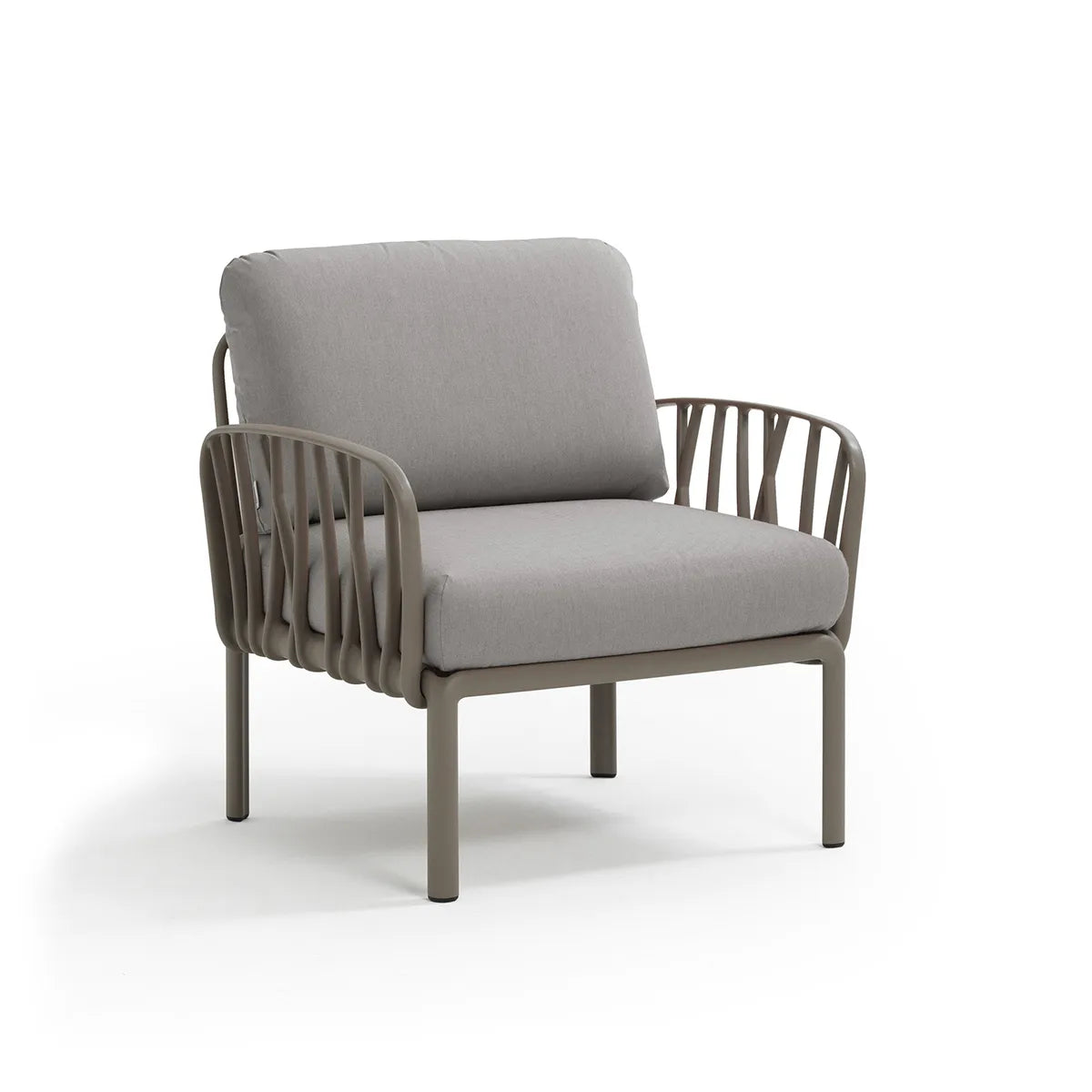 Komodo Armchair – Tailor-made for the comfort of Swiss homes